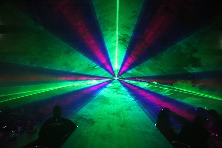 Laser